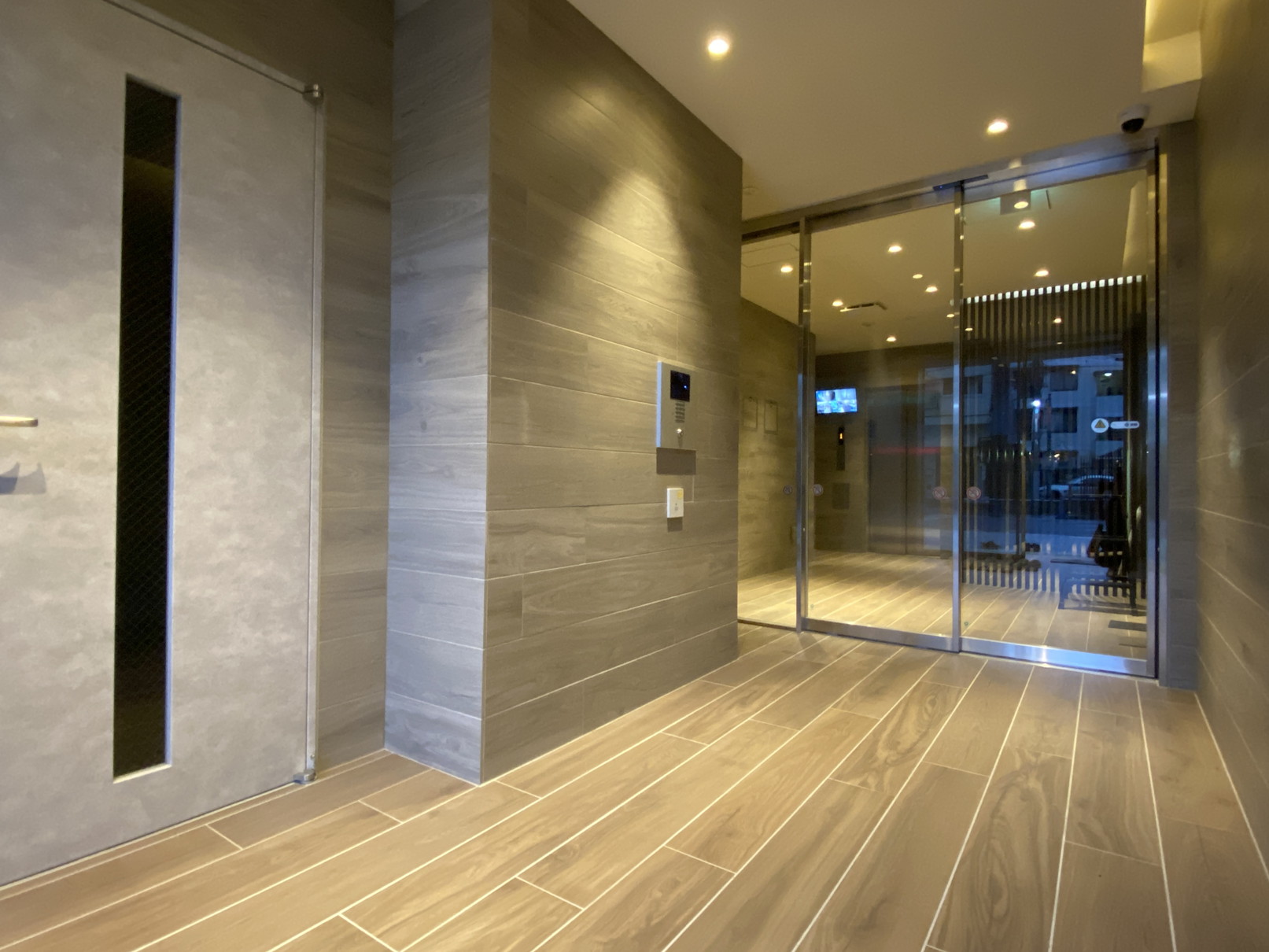 建物エントランス