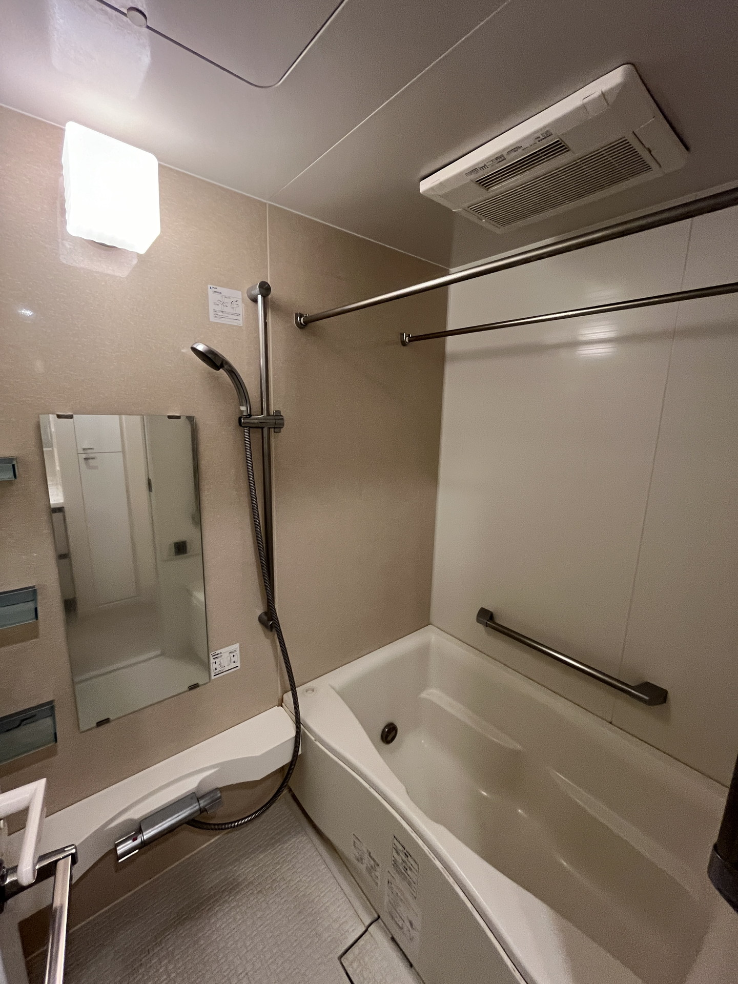 シャワールーム