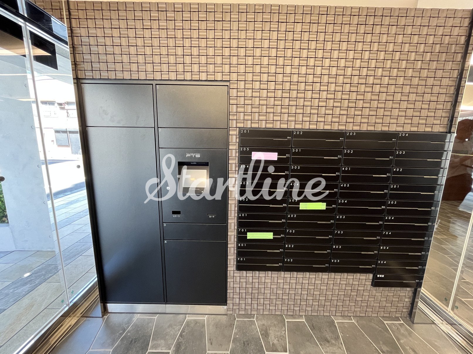 建物エントランス