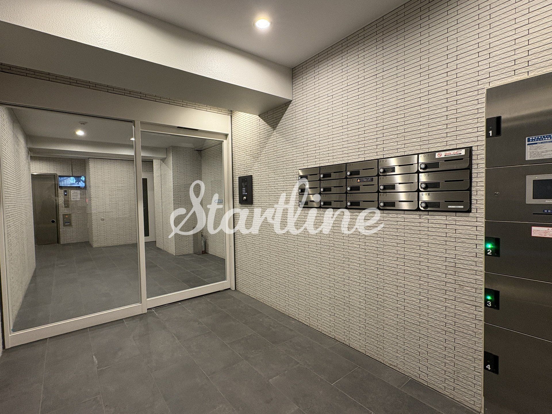 建物エントランス