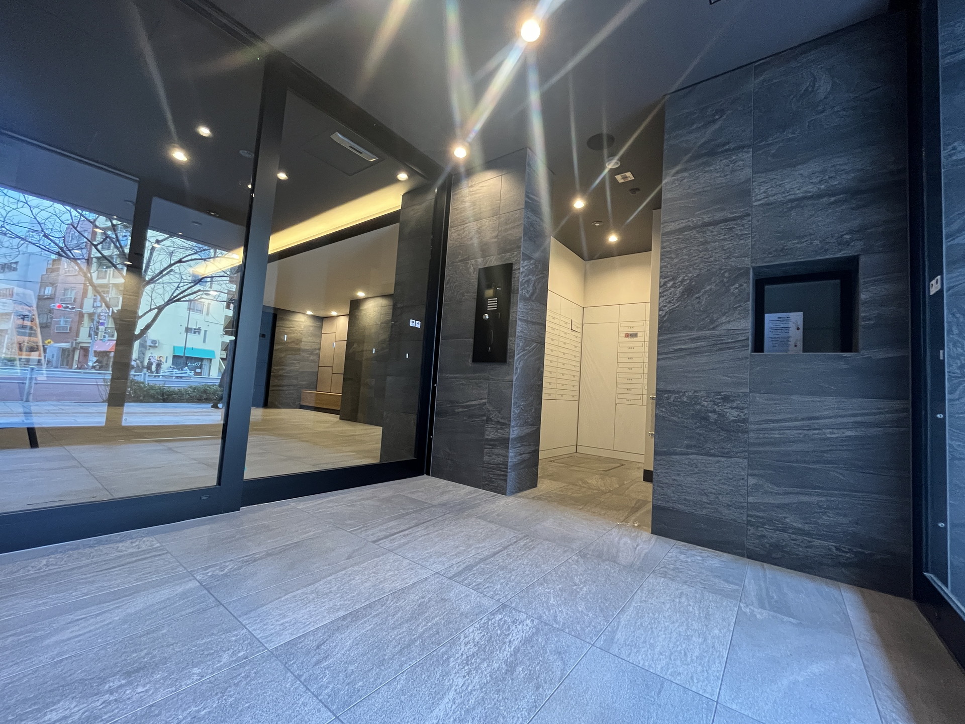 建物エントランス