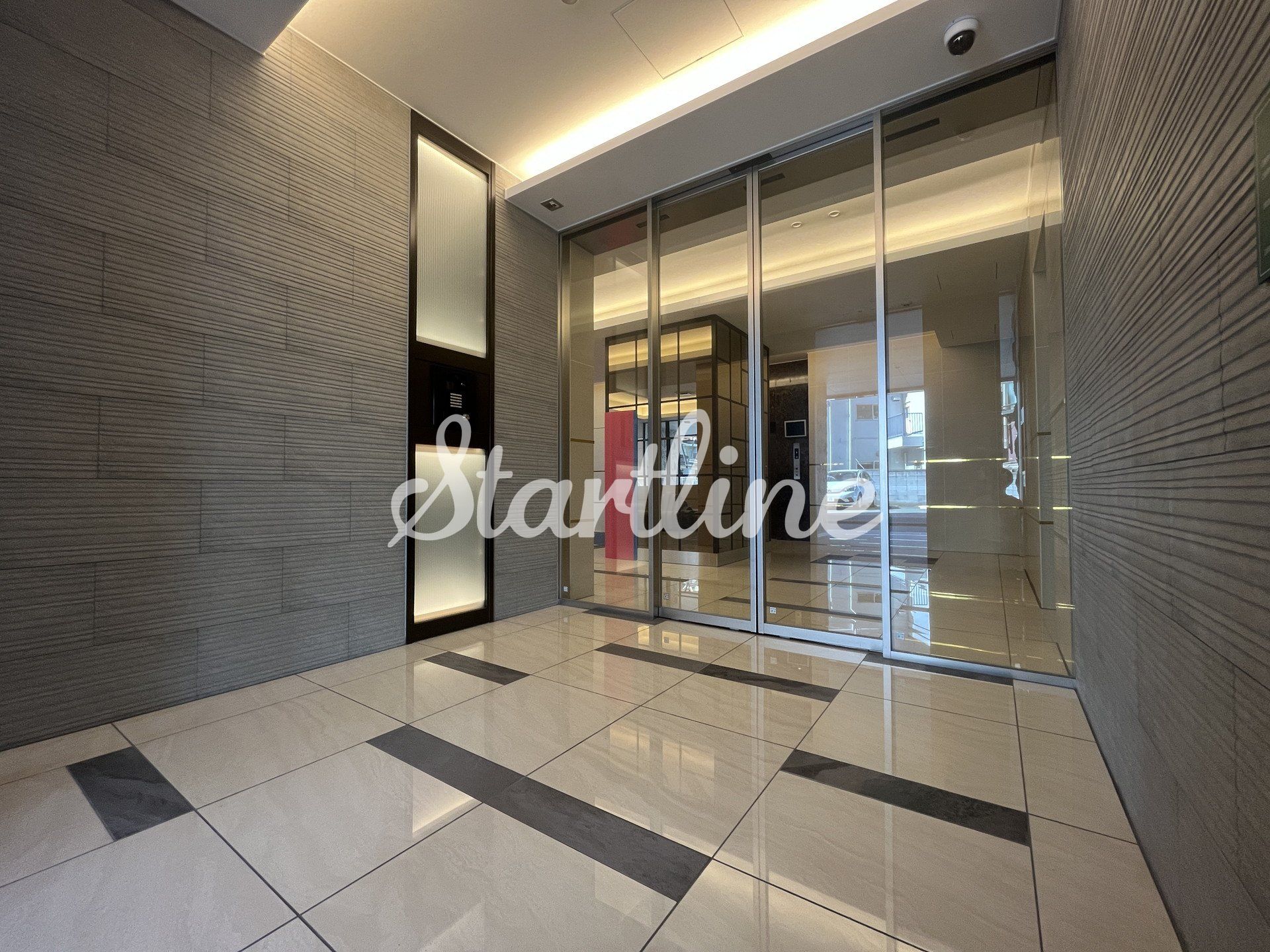 建物エントランス