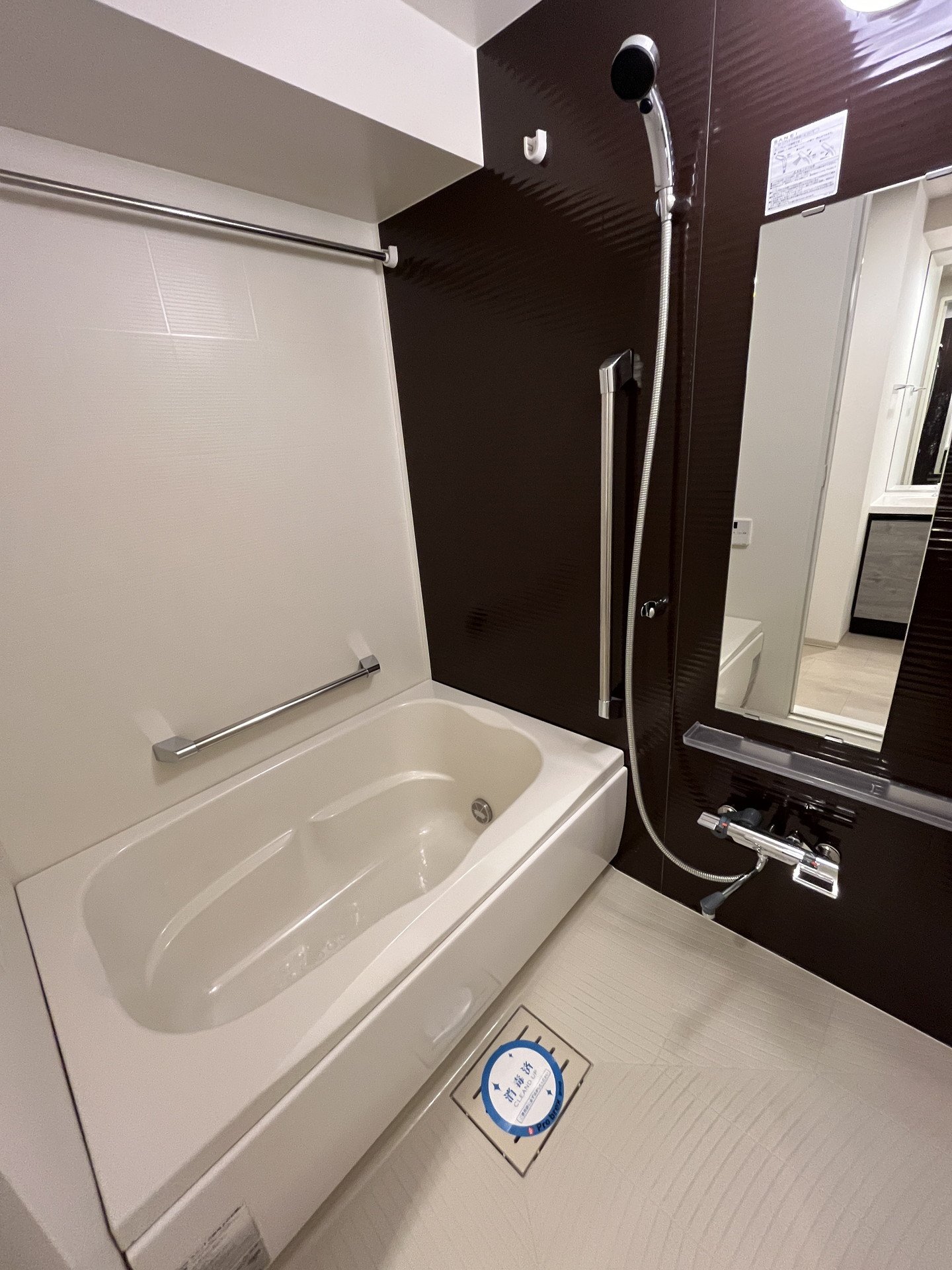 シャワールーム