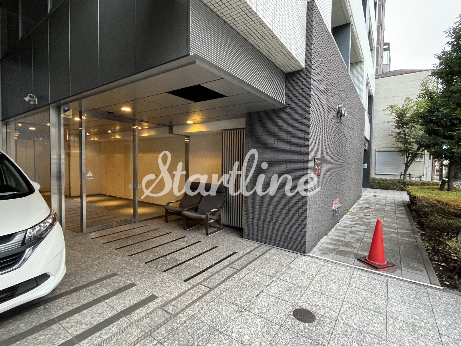 建物エントランス