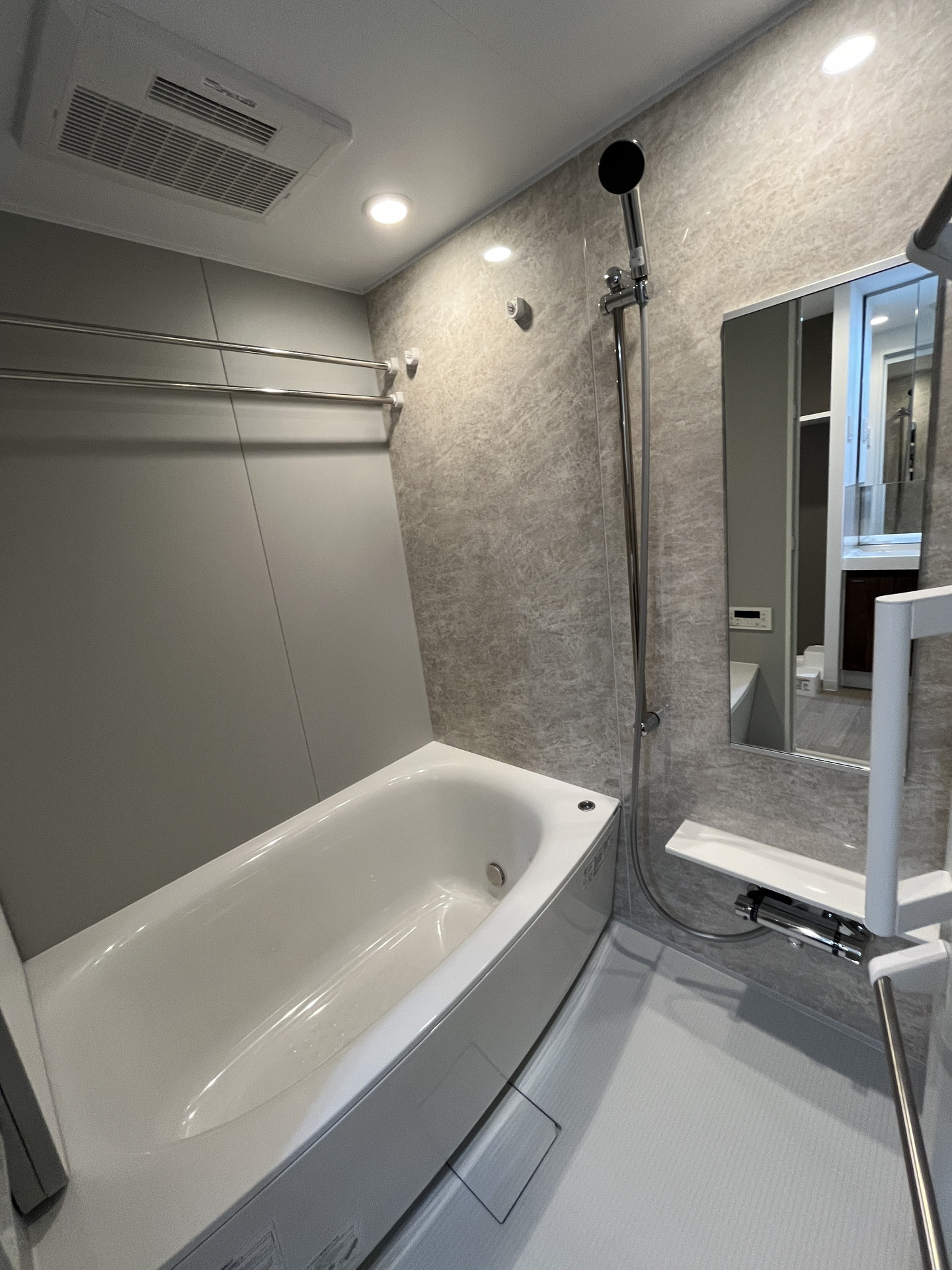 シャワールーム