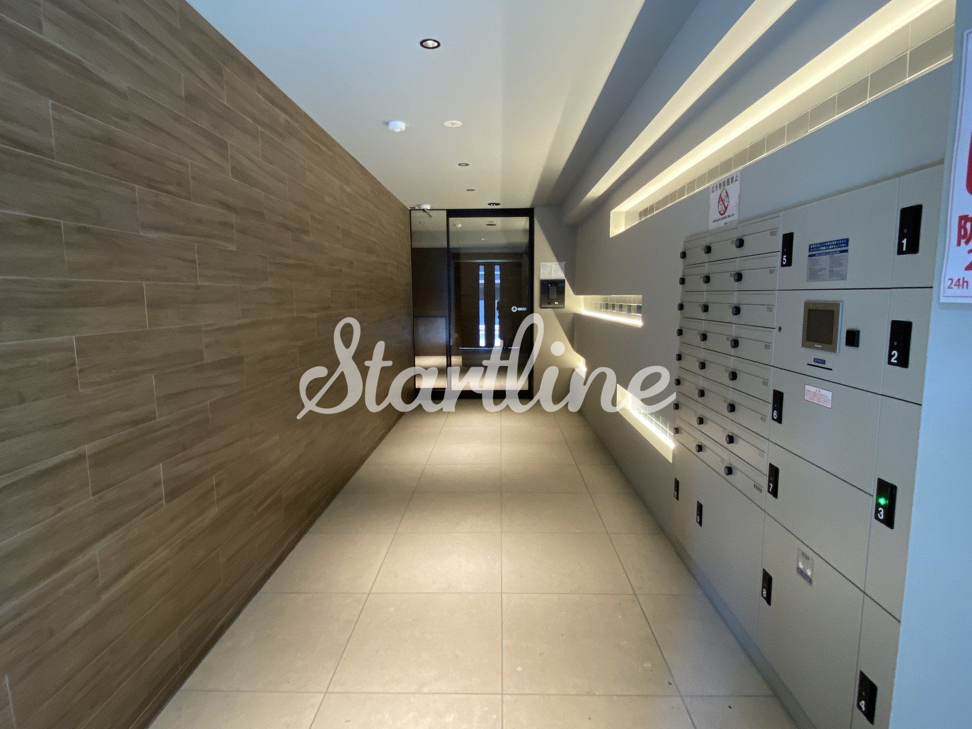 建物エントランス