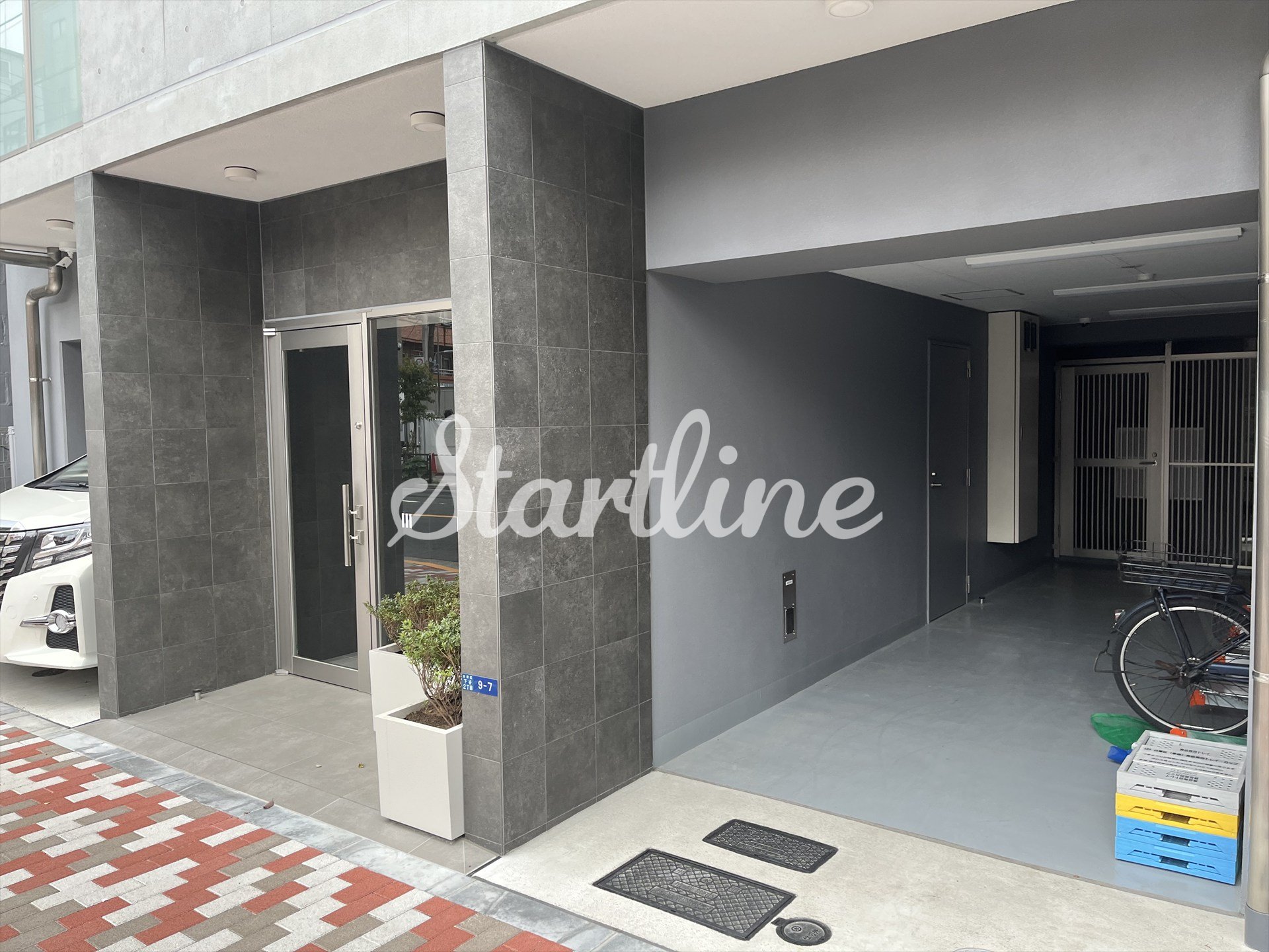 建物エントランス