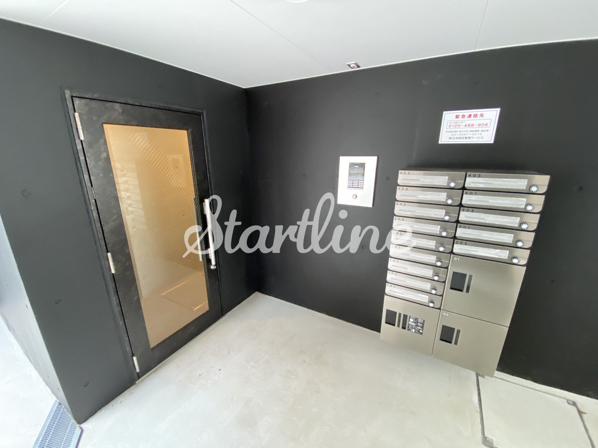 建物エントランス