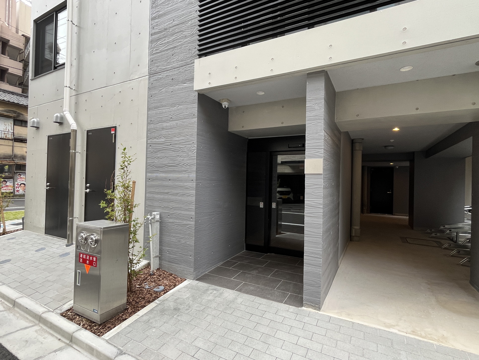 建物エントランス