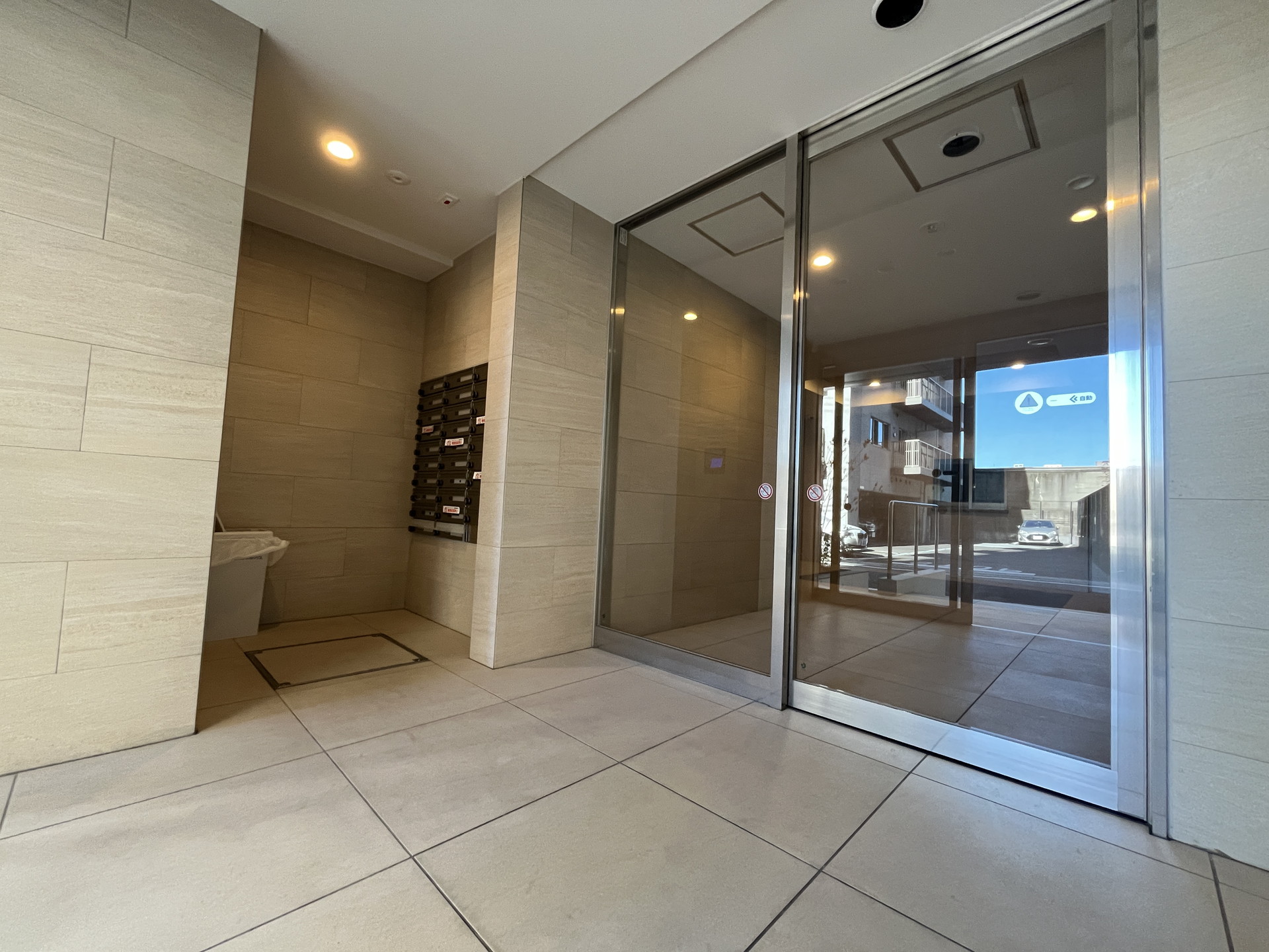 建物エントランス