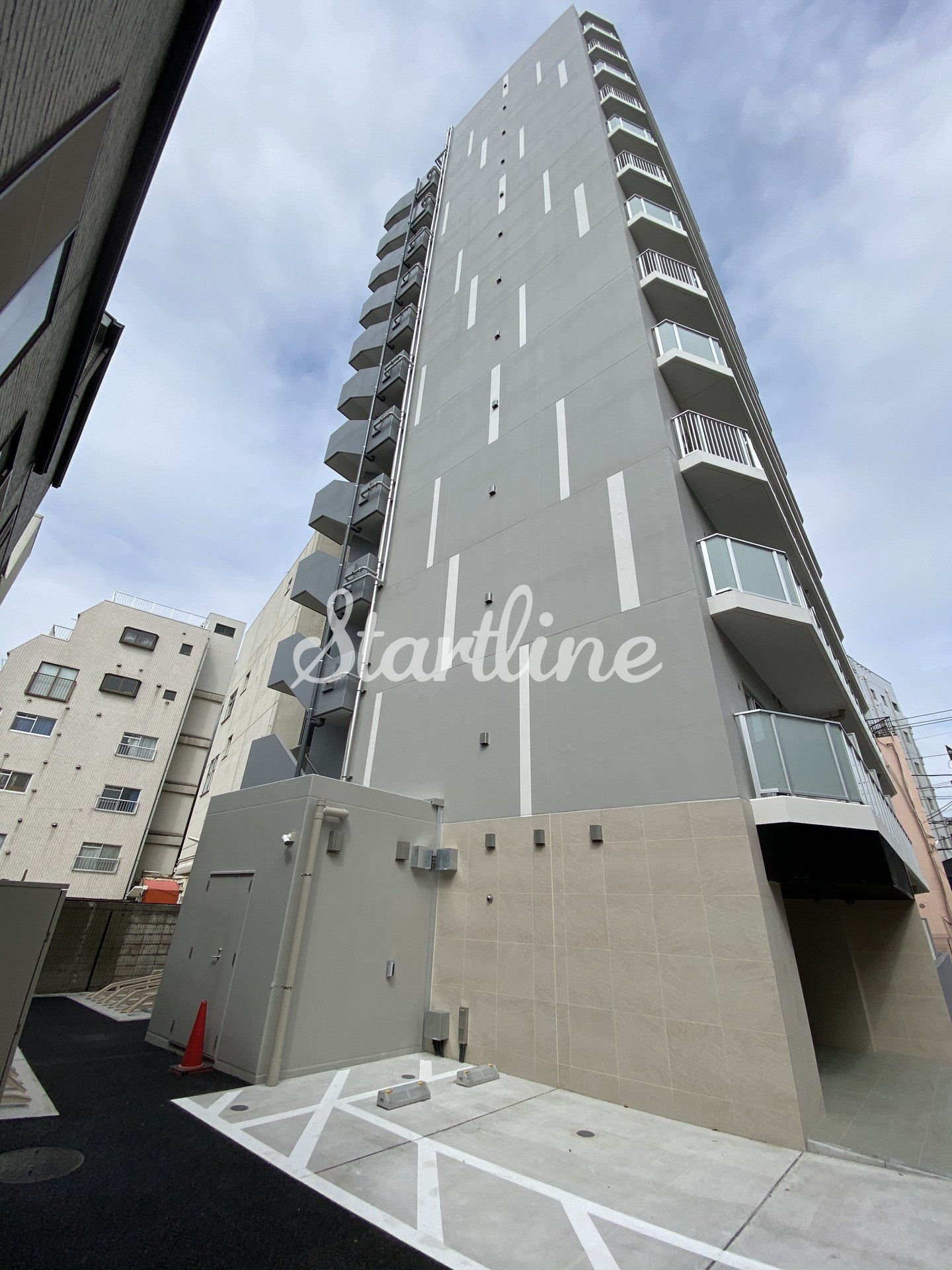 建物エントランス