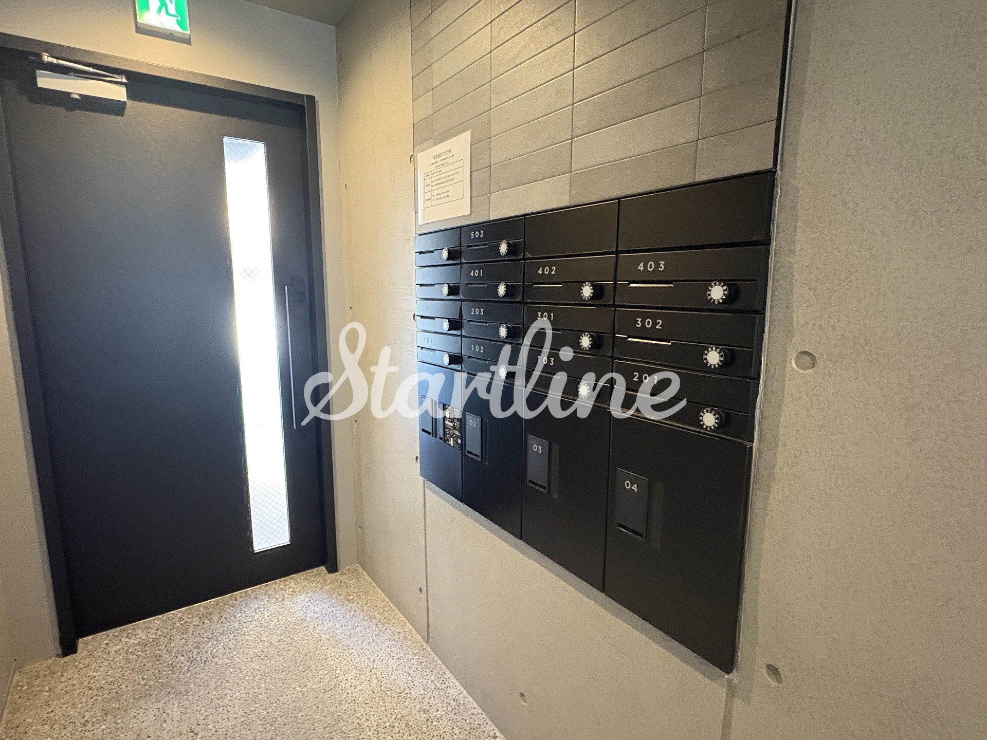 建物エントランス