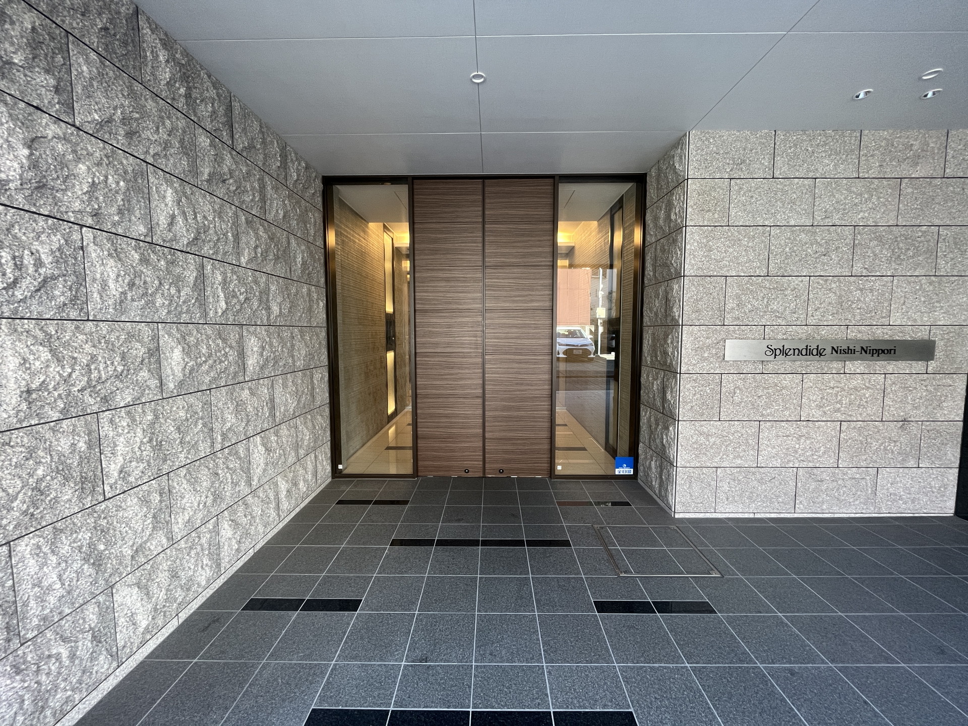 建物エントランス