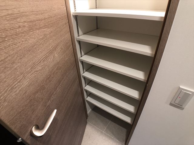 収納