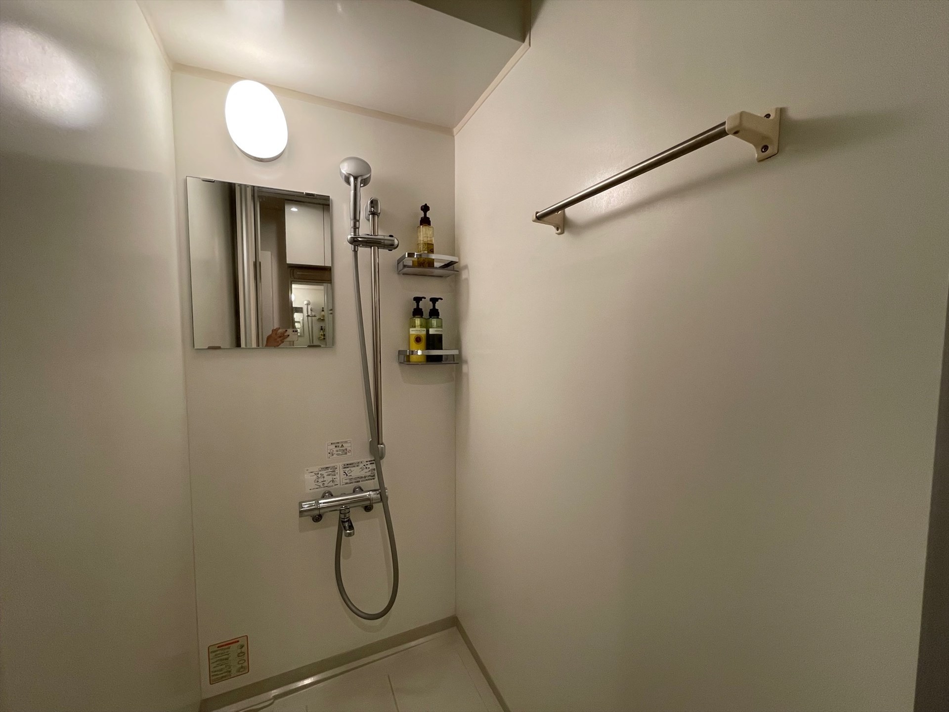 シャワールーム