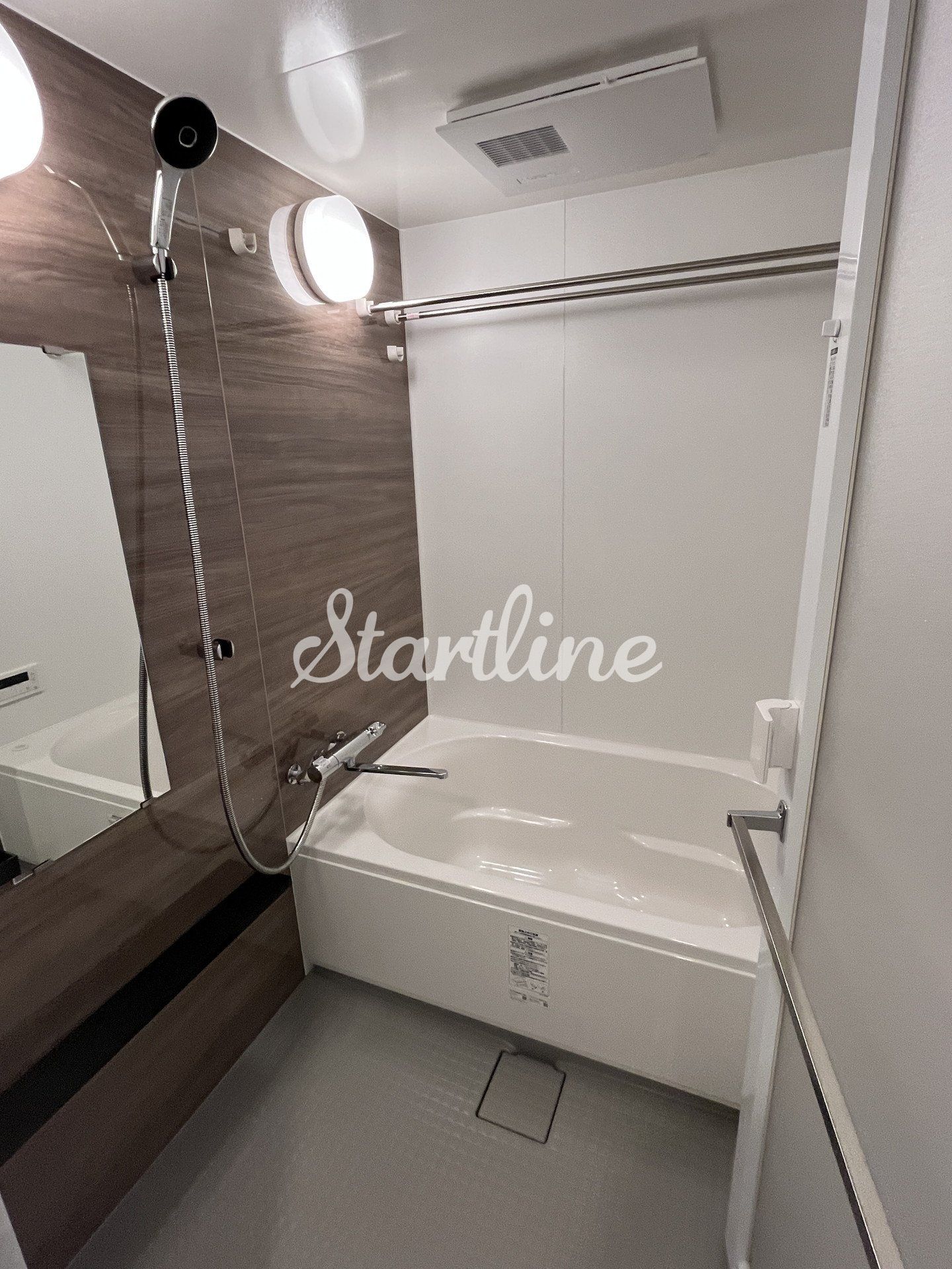 シャワールーム