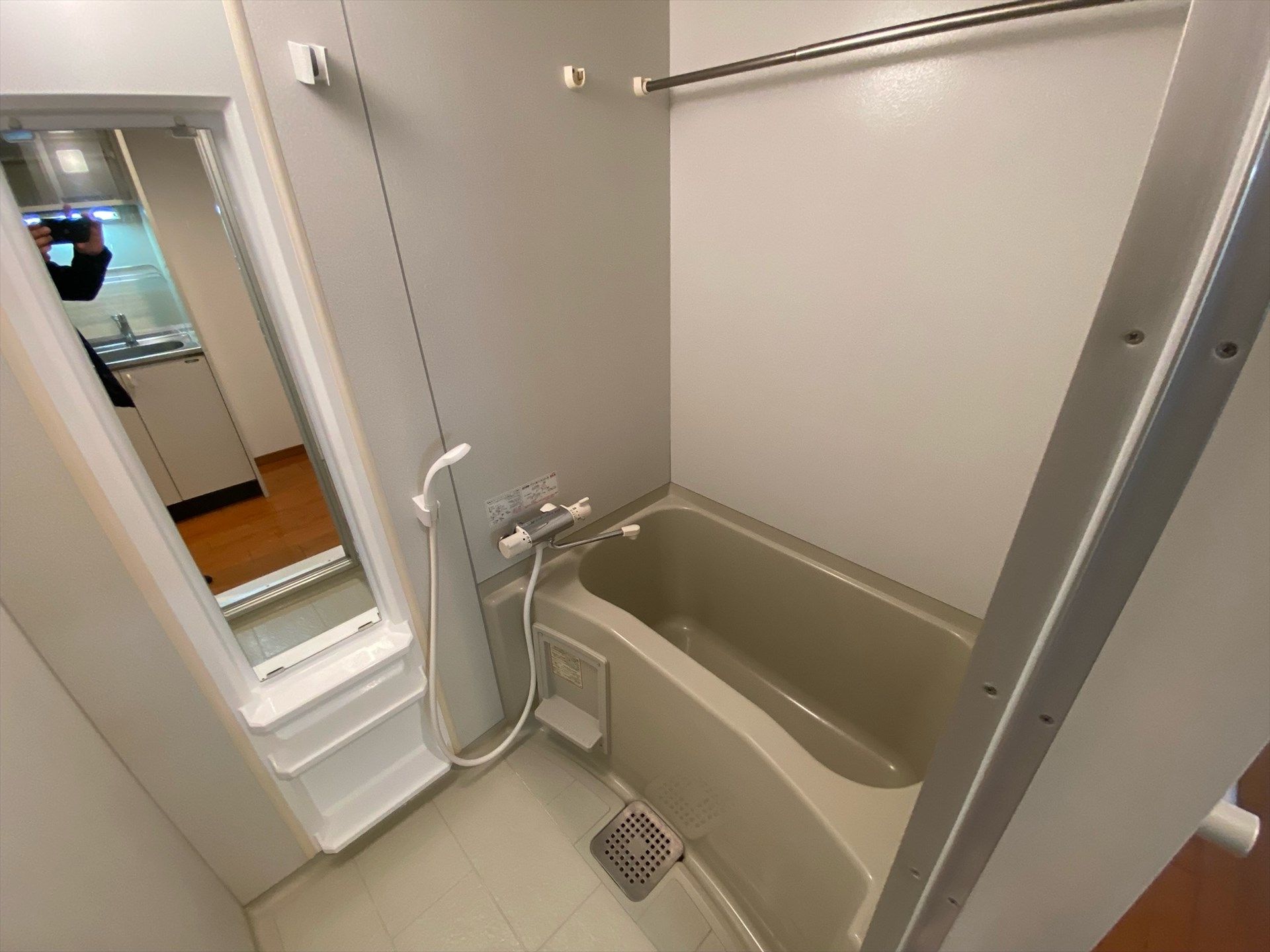 シャワールーム