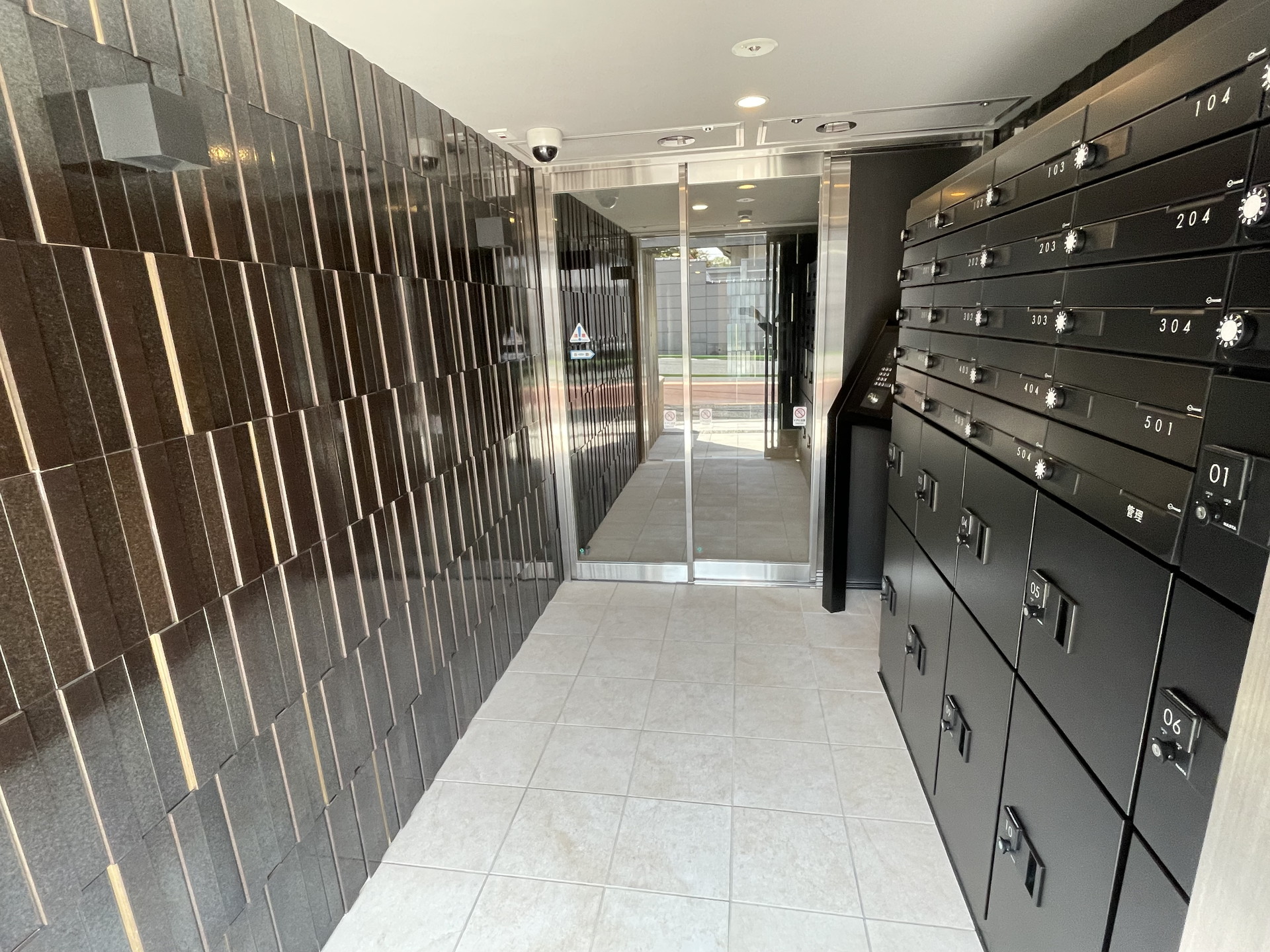 建物エントランス