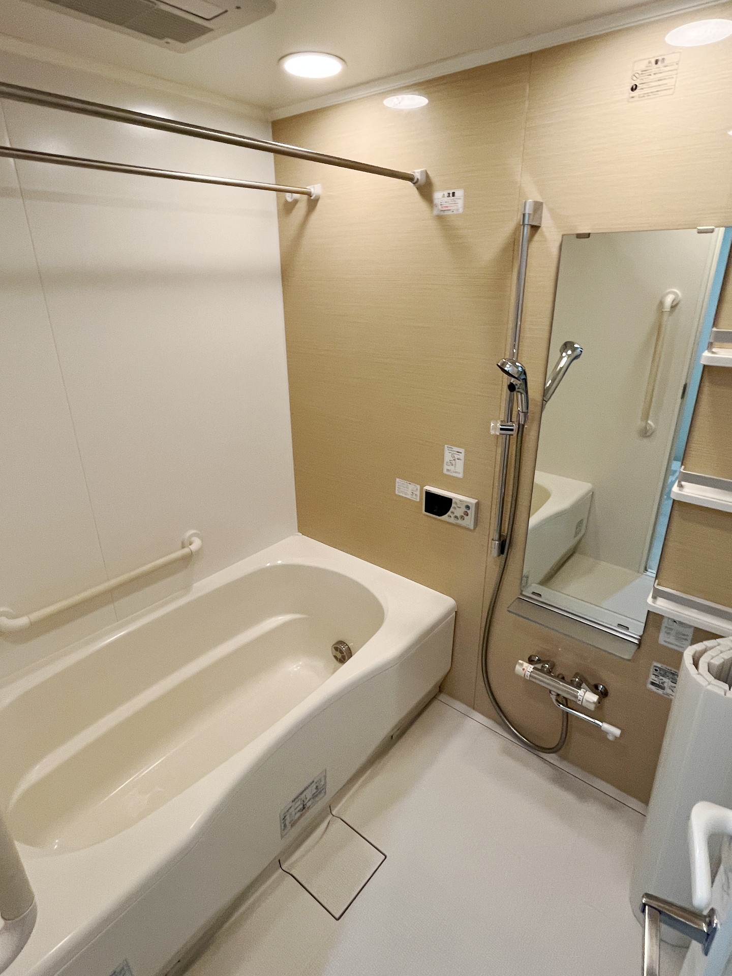 シャワールーム