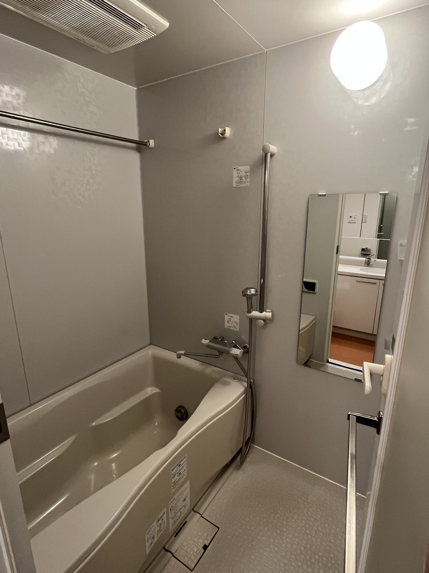 シャワールーム