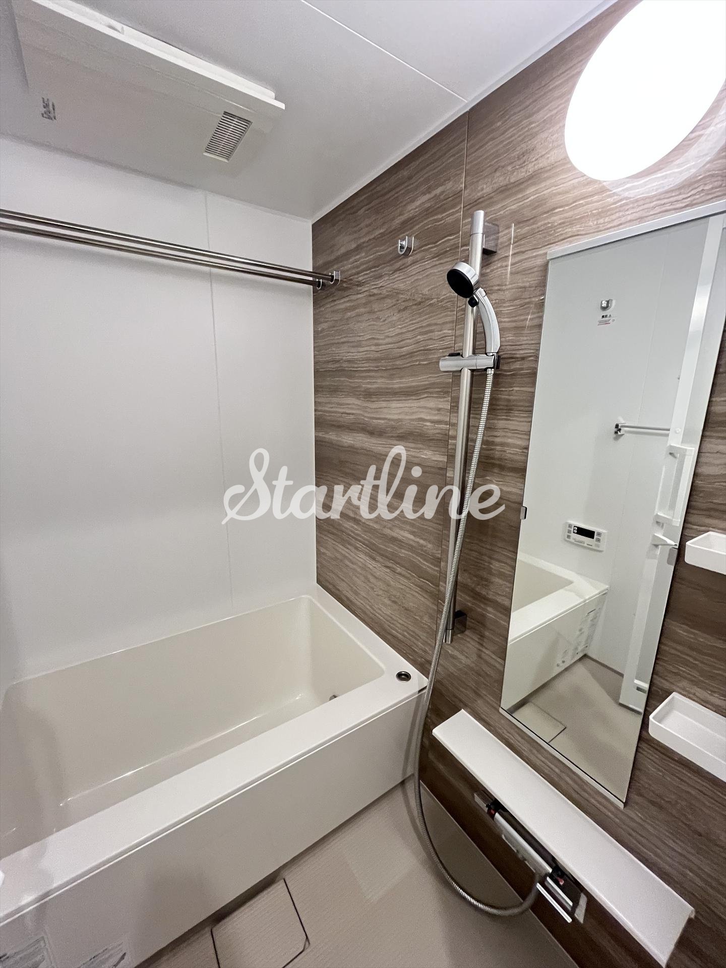 シャワールーム