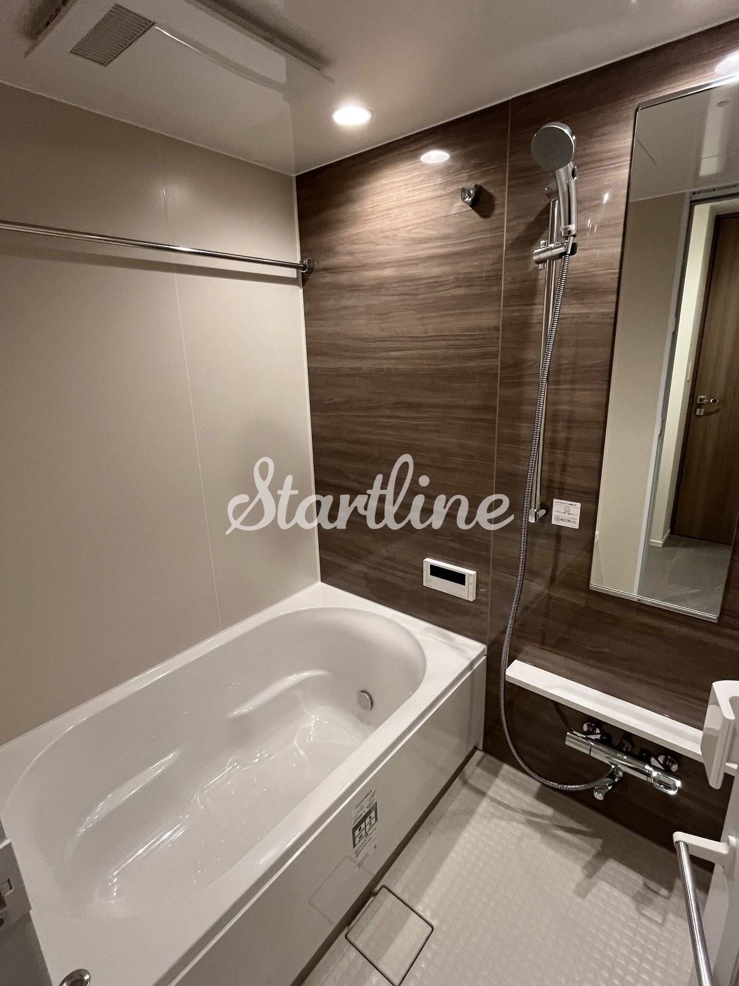 シャワールーム