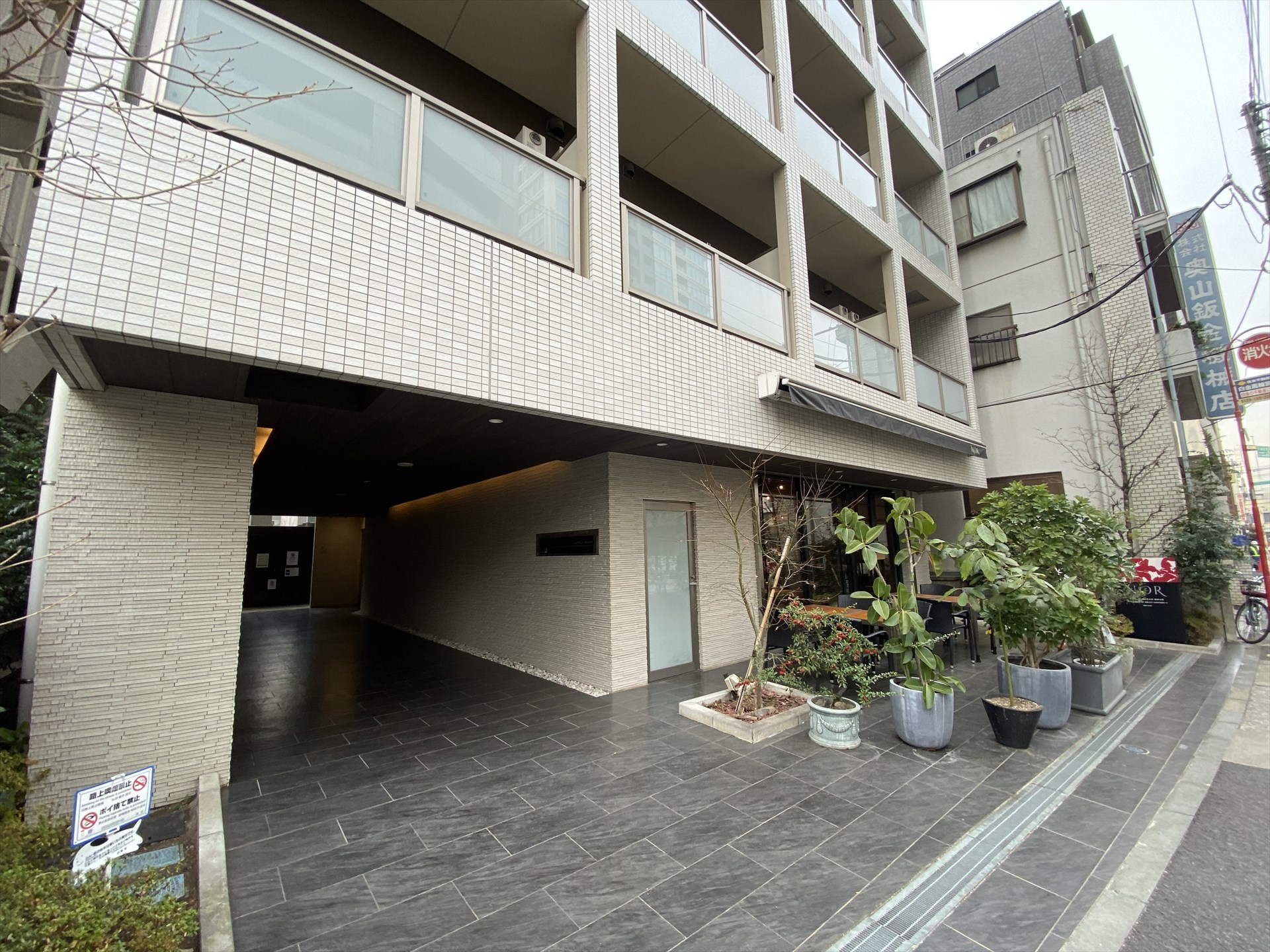 建物外観