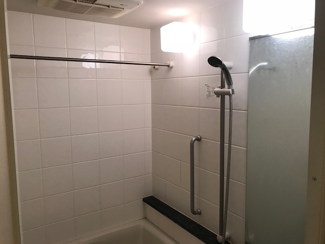 シャワールーム