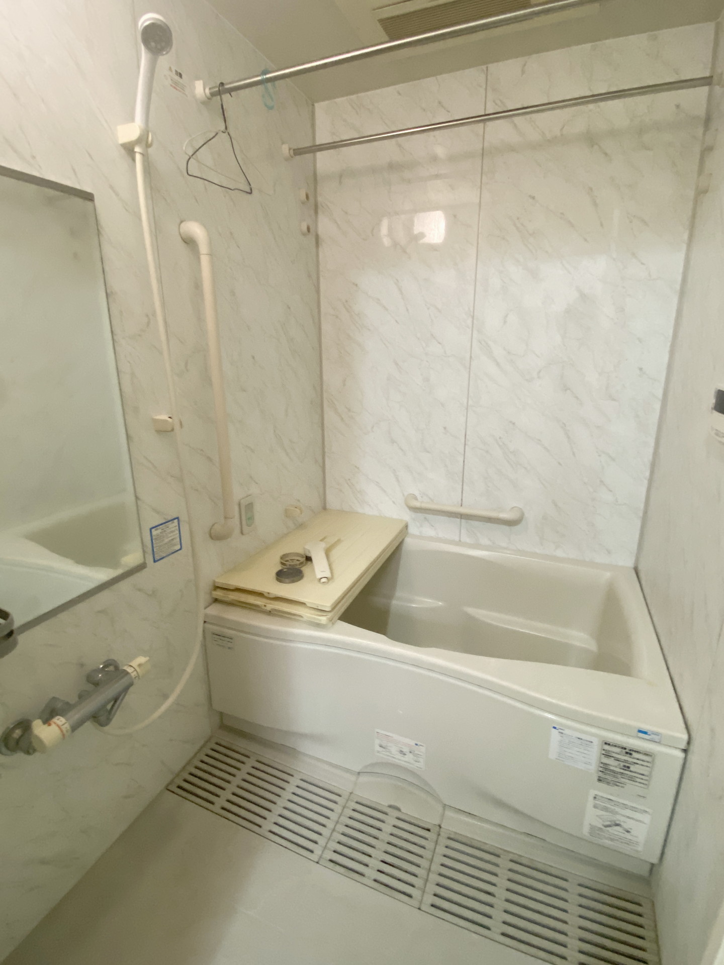 シャワールーム