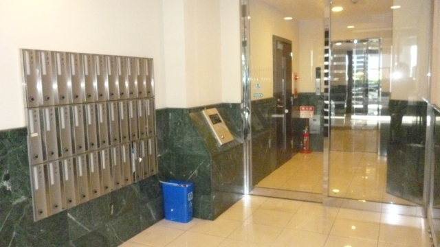 建物エントランス