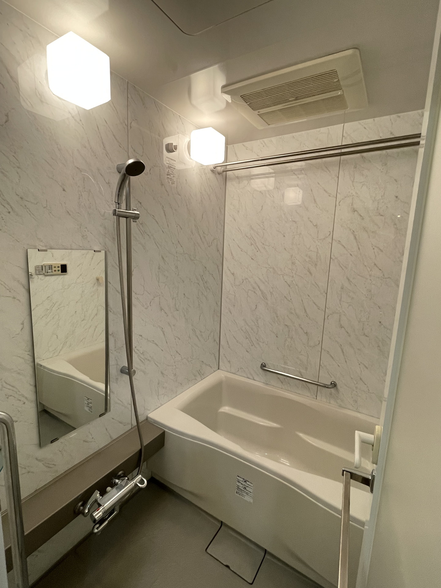 シャワールーム