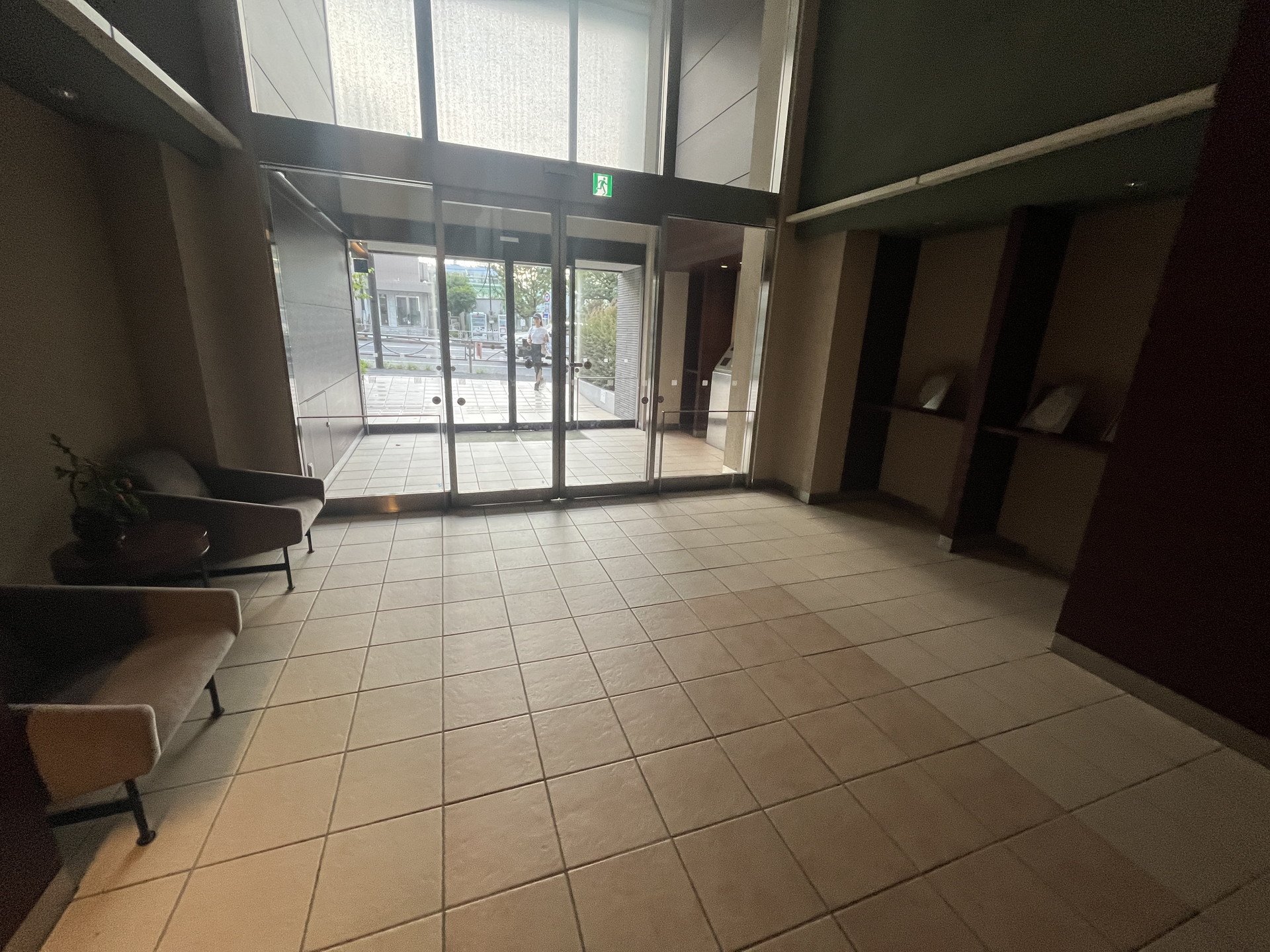 建物エントランス