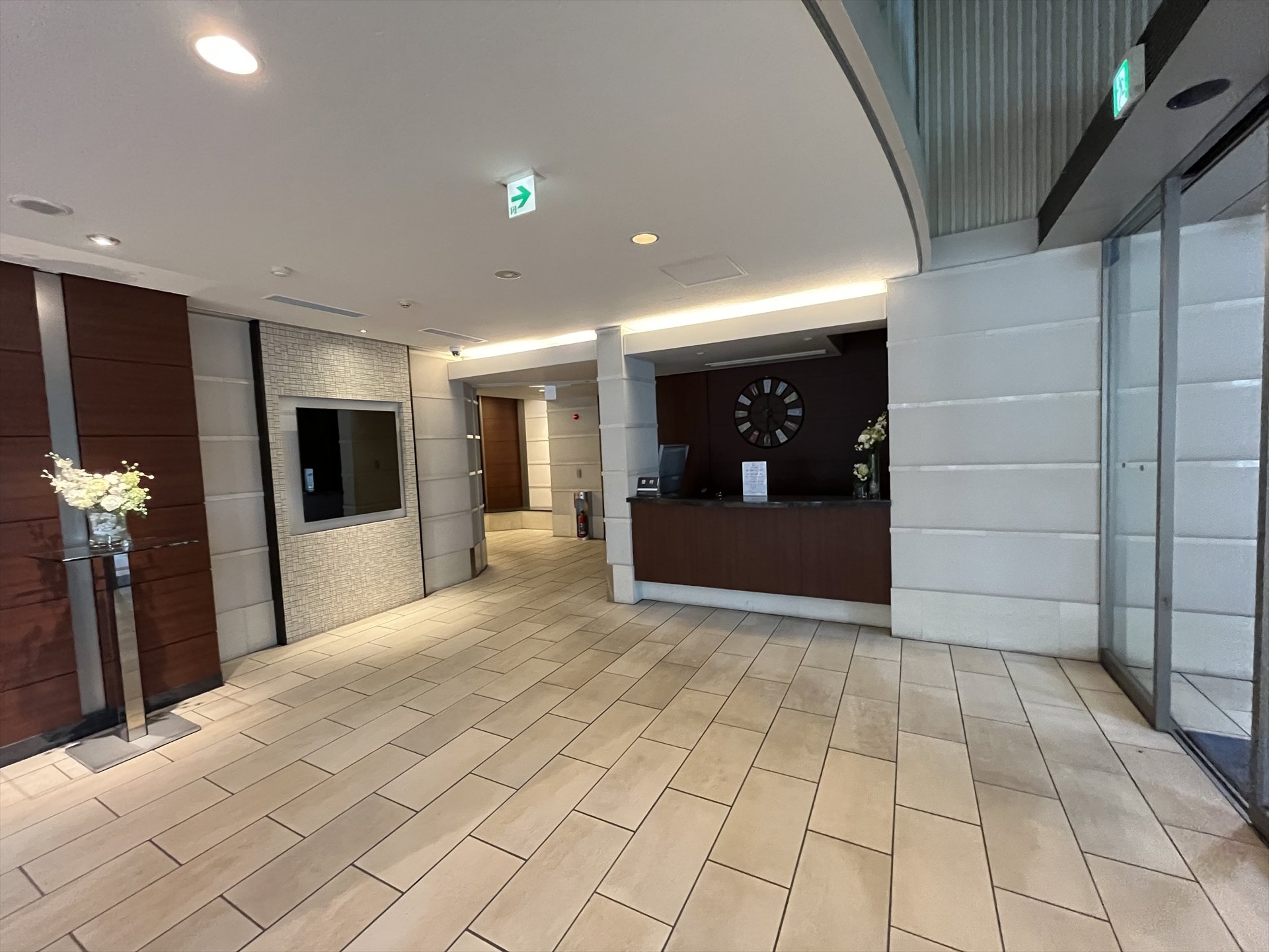 建物エントランス