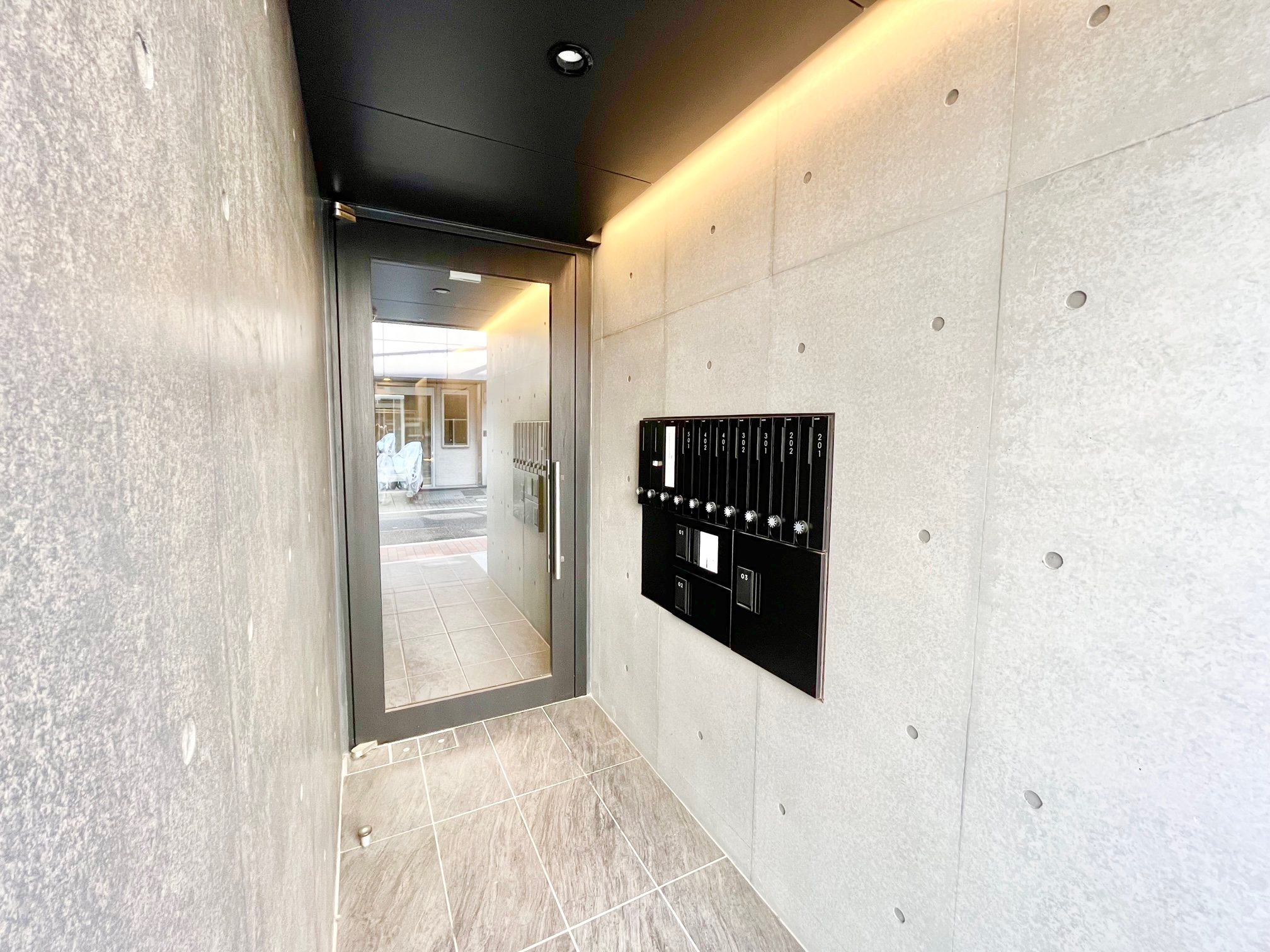 建物エントランス