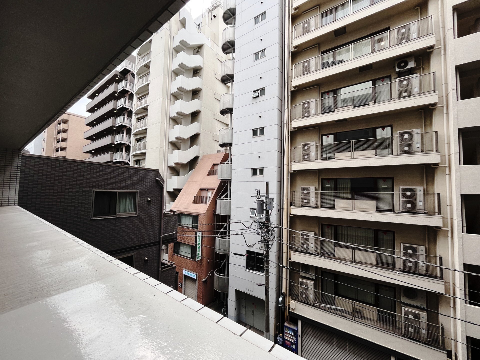 バルコニー
