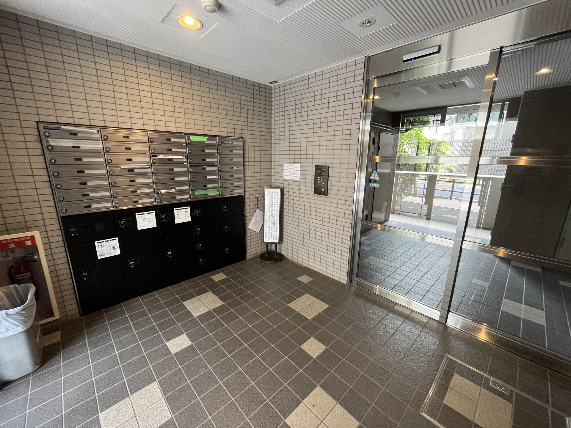 建物エントランス
