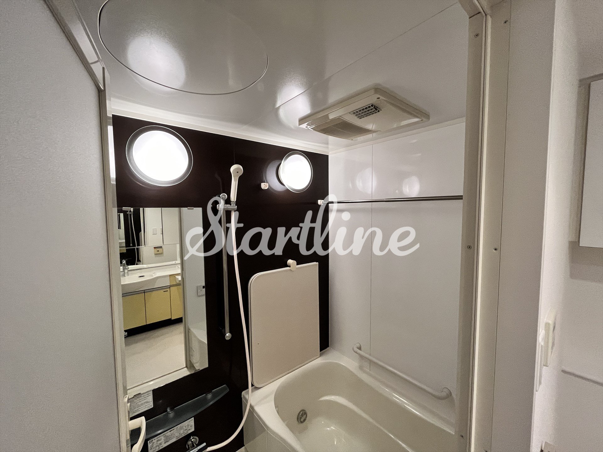 シャワールーム