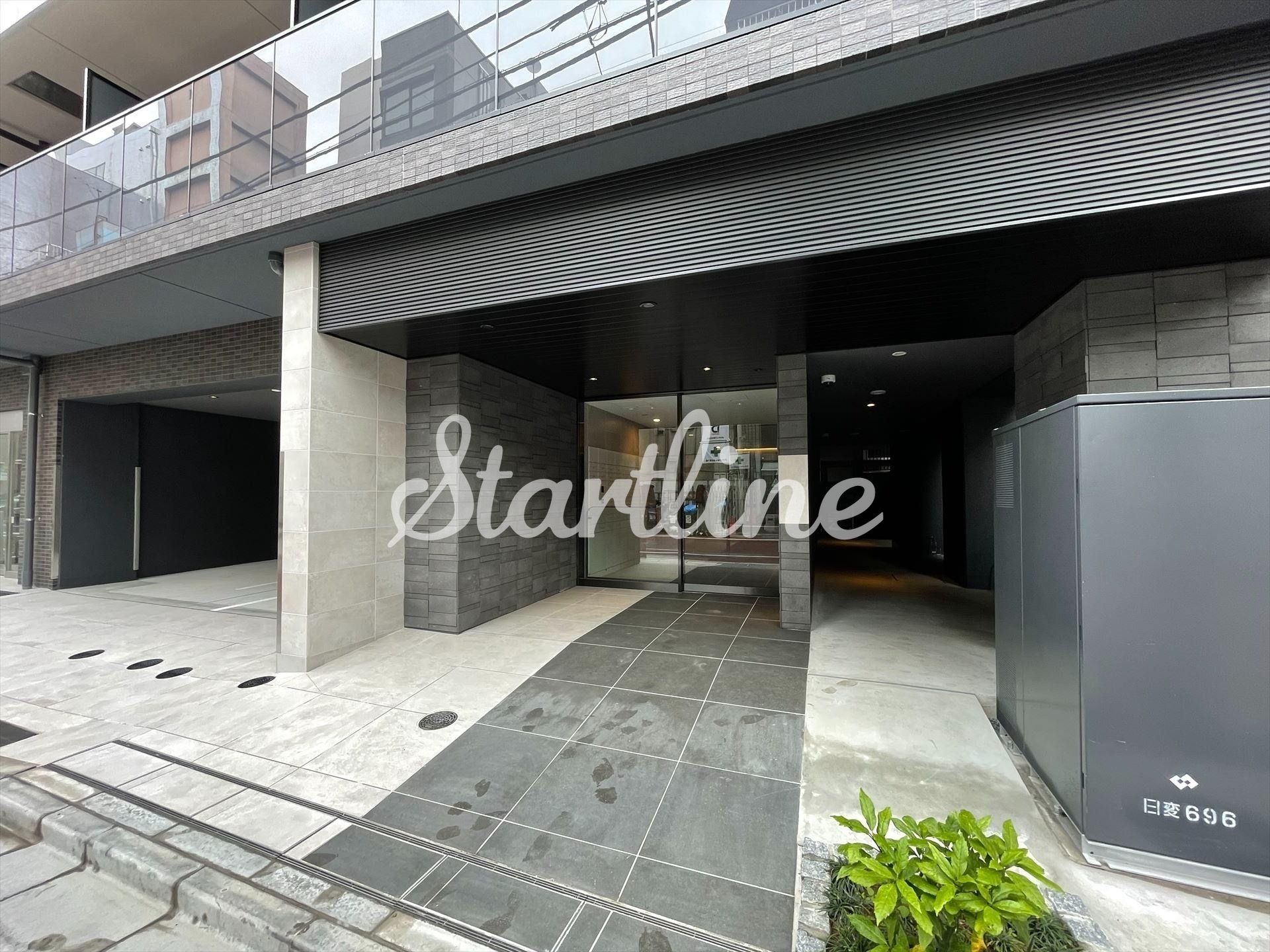 建物エントランス