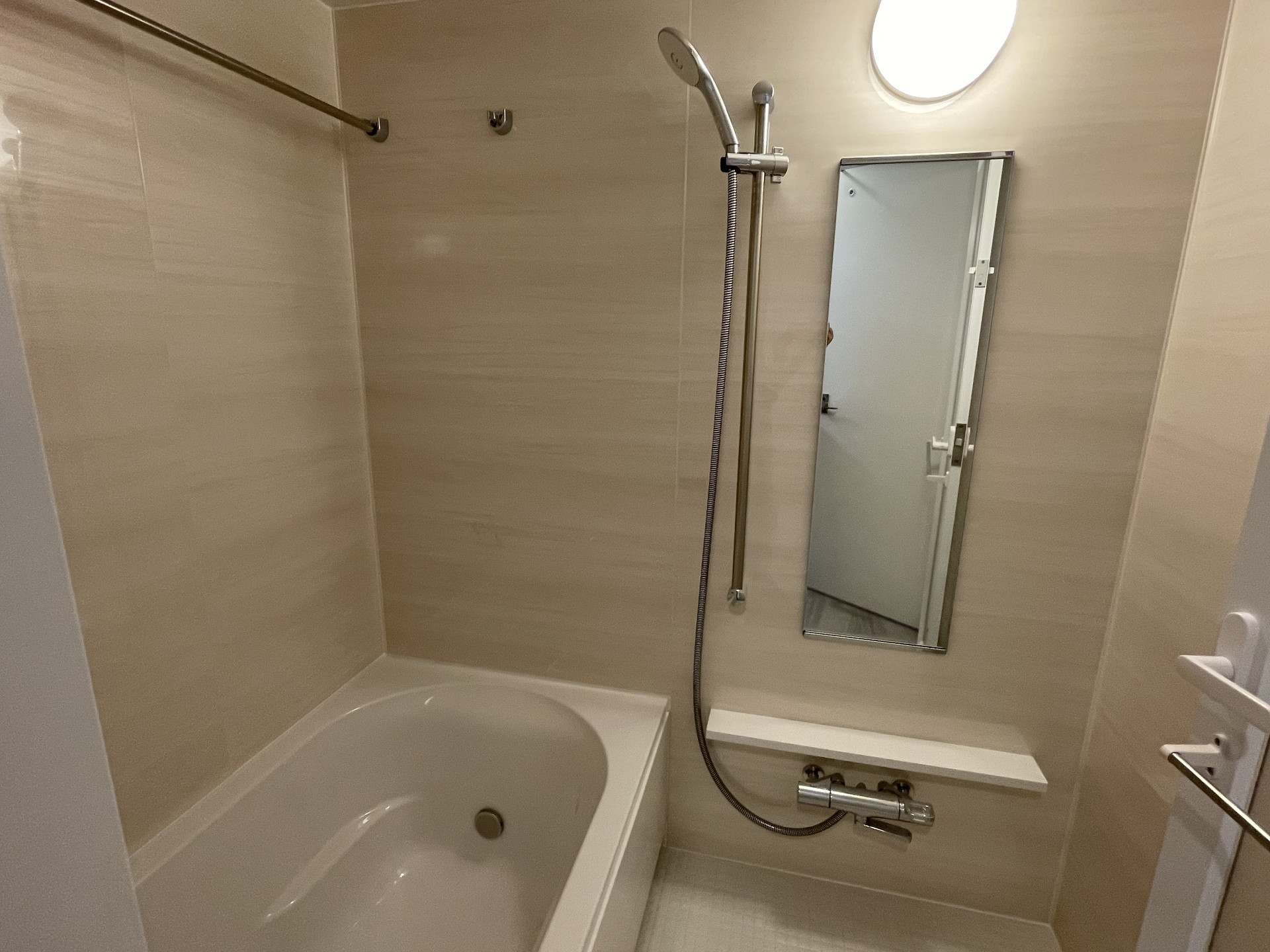 シャワールーム