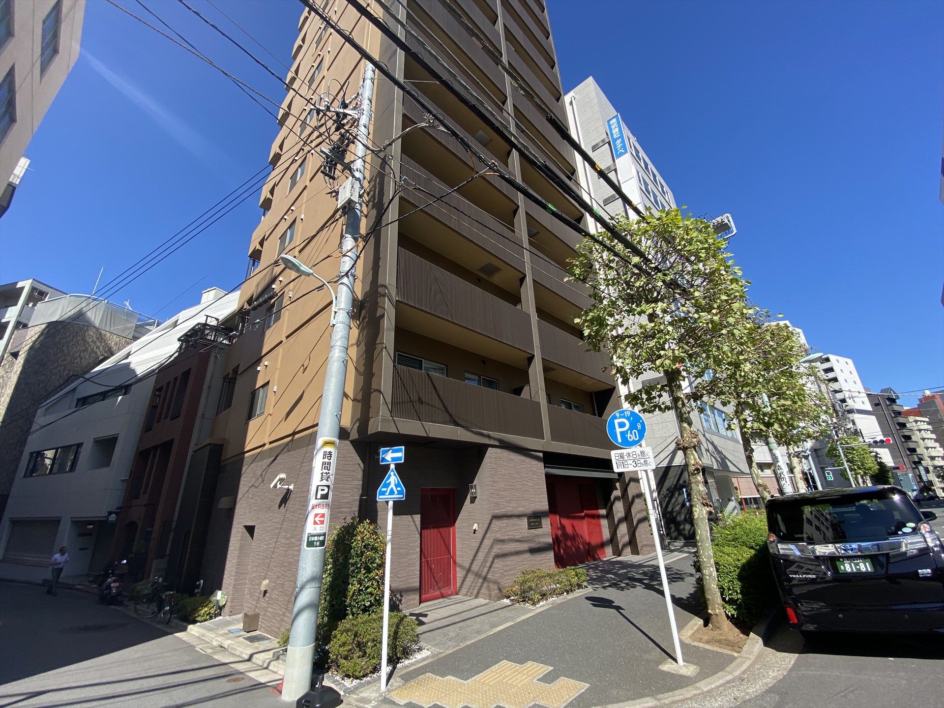 建物エントランス