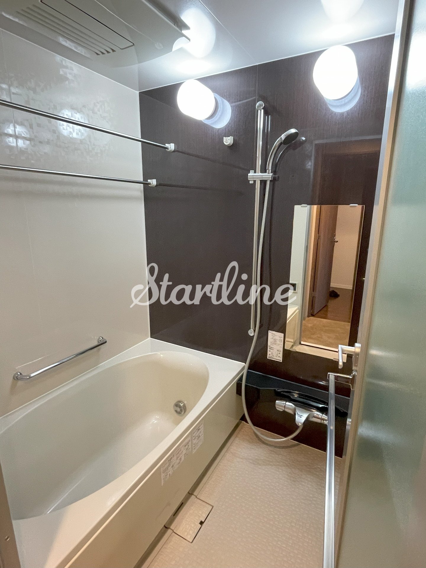 シャワールーム