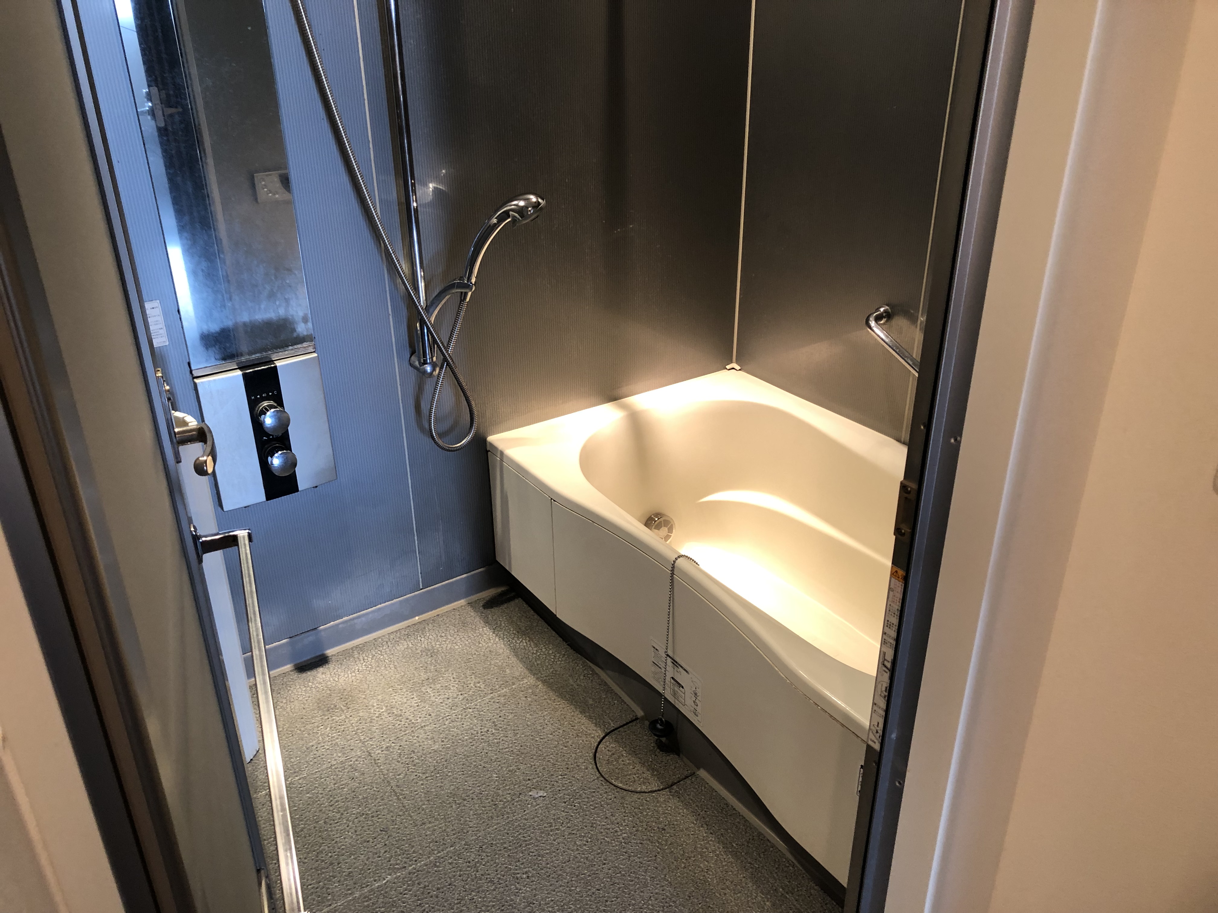 シャワールーム