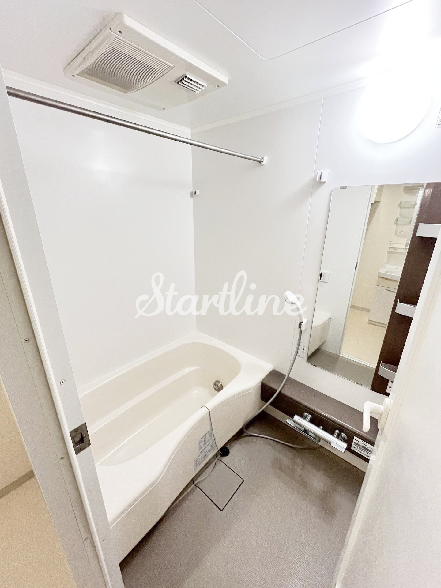 シャワールーム