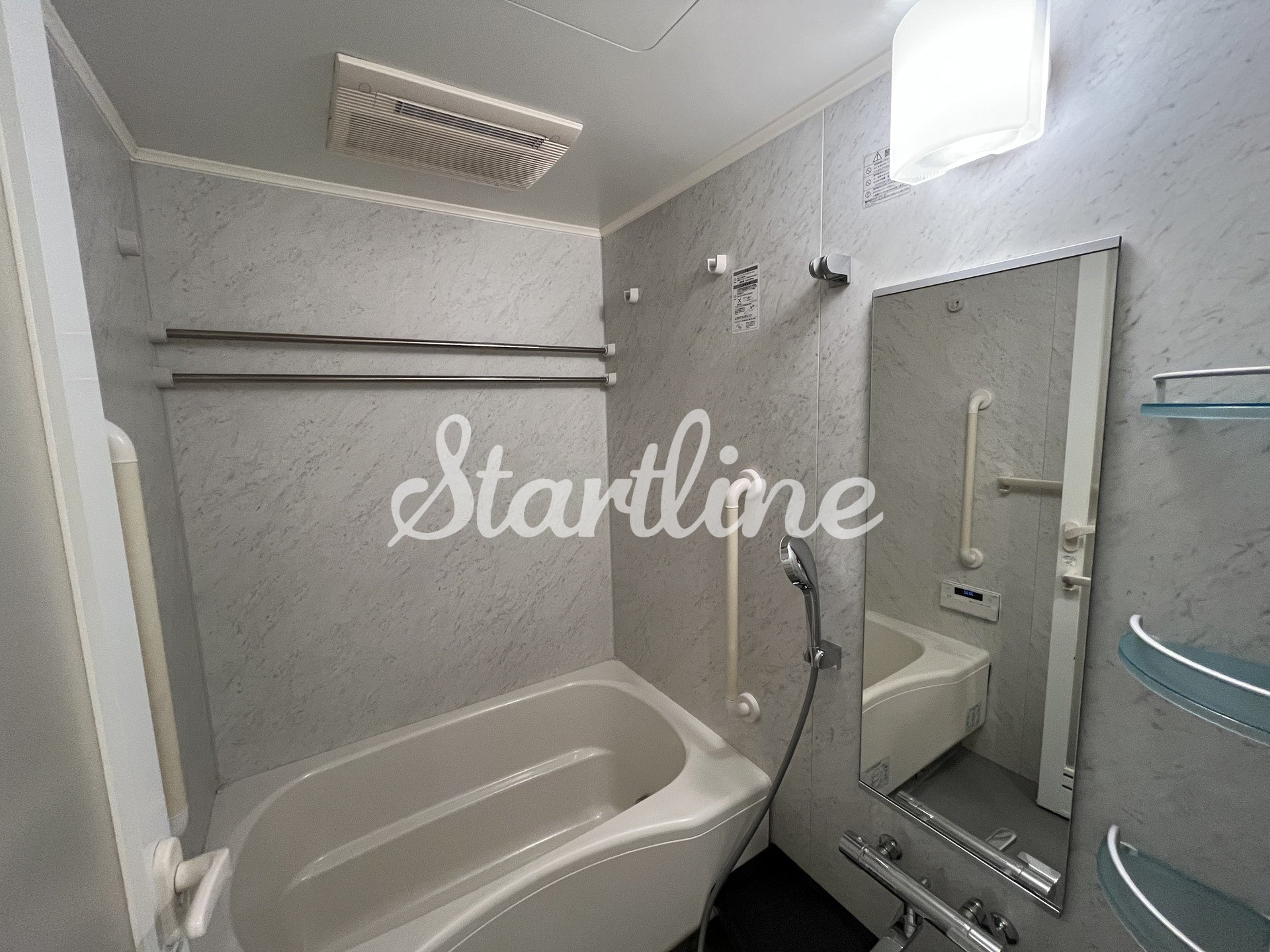 シャワールーム