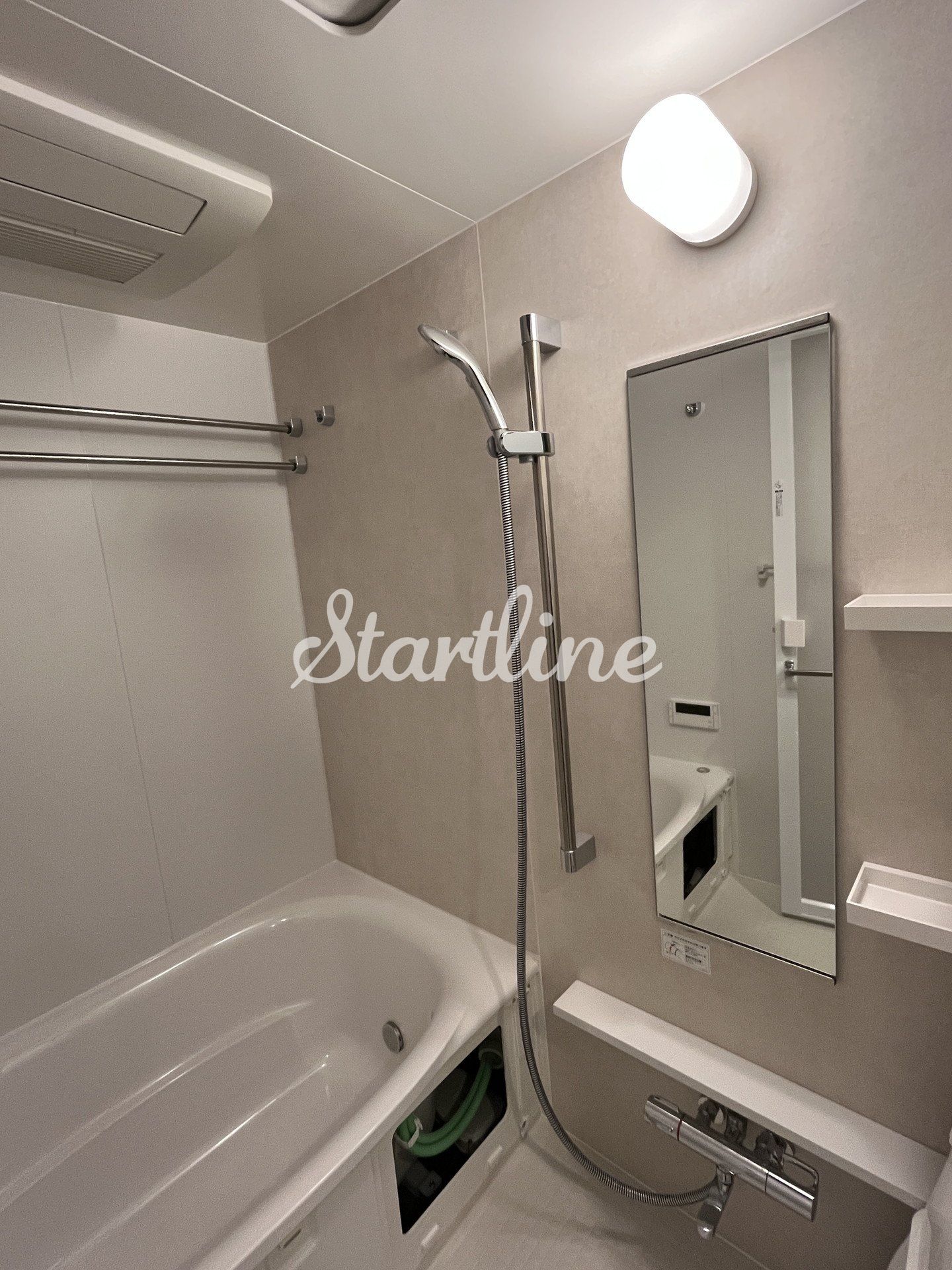 シャワールーム