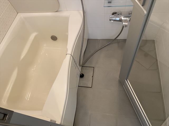 シャワールーム