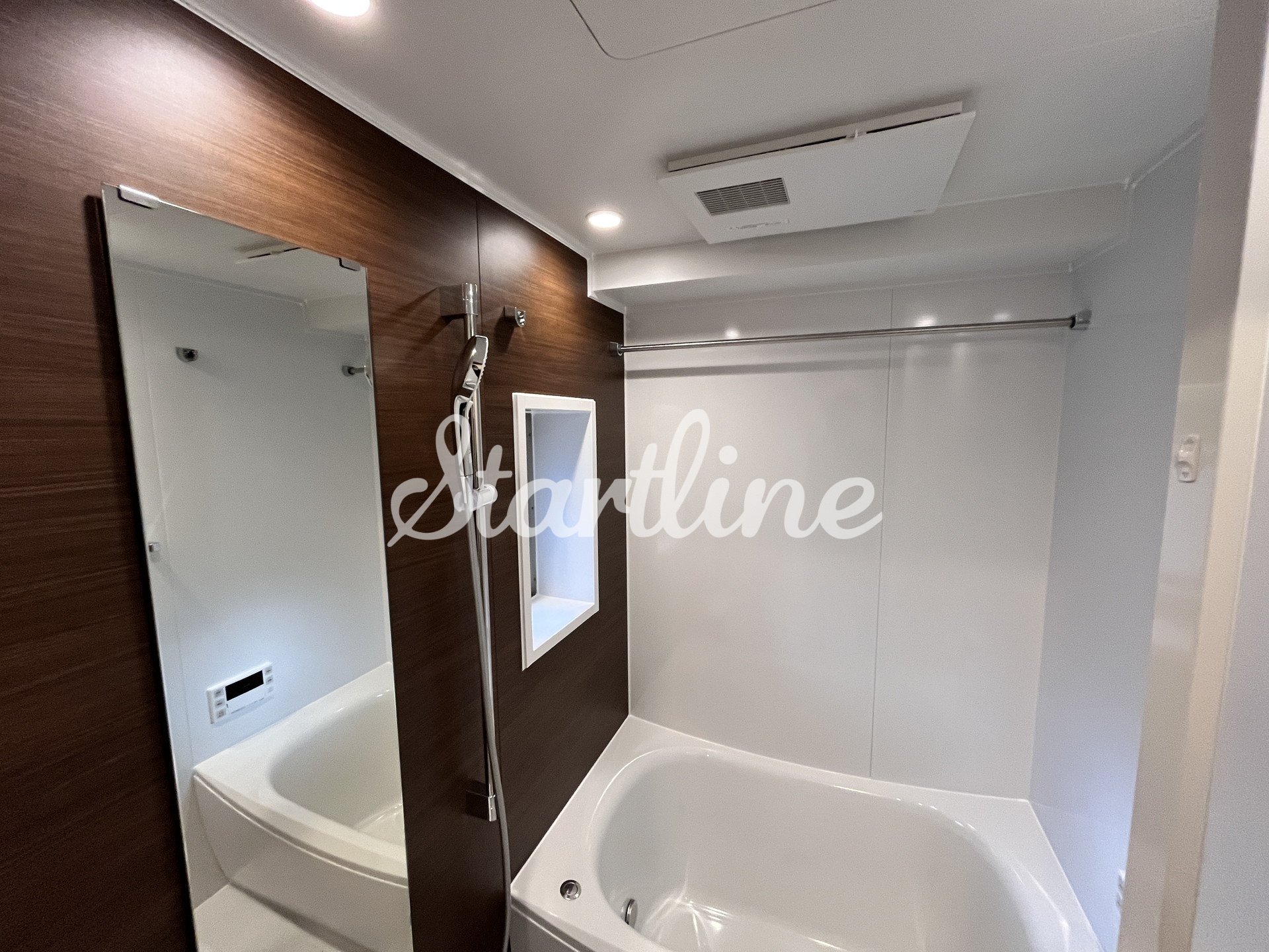 シャワールーム