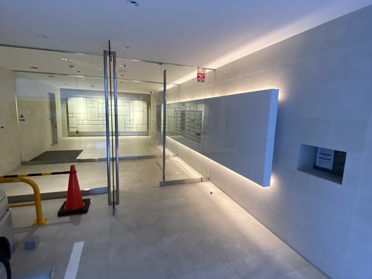 建物エントランス