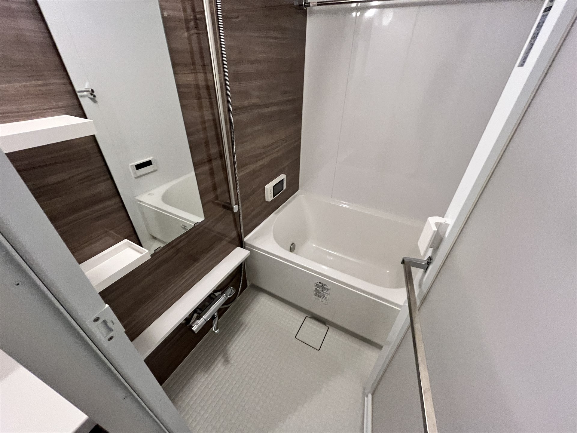 シャワールーム