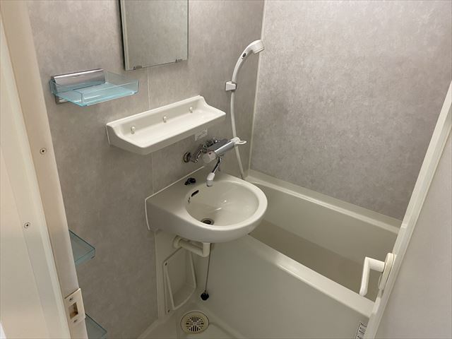 シャワールーム
